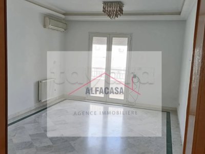À louer S+2 à LA SOUKRA.