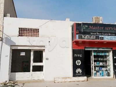 A louer un Local commercial 
tel 96 947 030