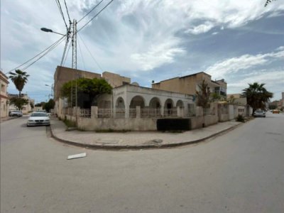 Villa 350m à Borj Louzir