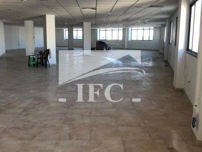 Open space avec des bureaux-650m²-charguia2-IFCC146