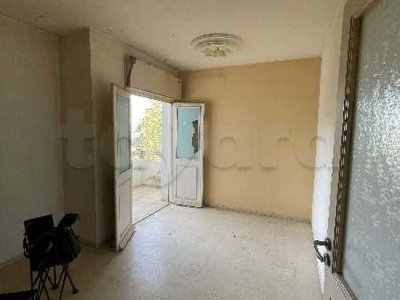 À Vendre – Appartement S+2 à rénover - Menzah 7