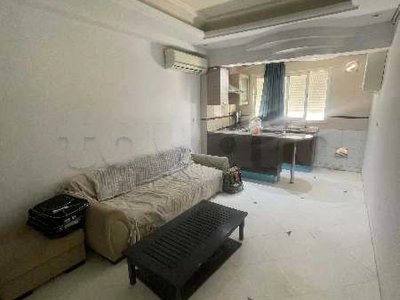 A LOUER APPARTEMENT S1 VIDE OU MEUBLÉ A CITÉ ENNASR 1 DERRIÈRE AMILCAR AVEC PARKING SS