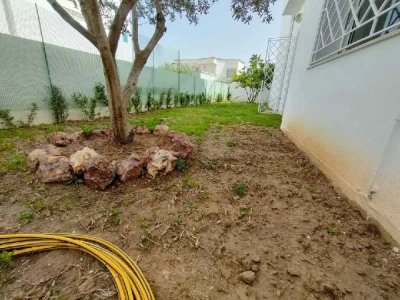 Ennasr ; A vendre Duplex S+4 avec jardin
