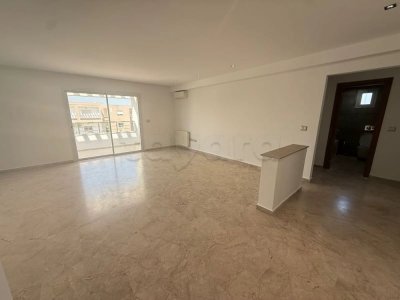 s+2 à louer à la soukra à cote de carrefour la marsa