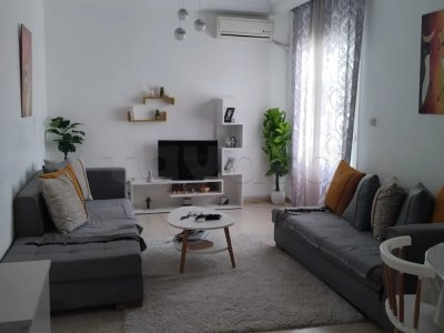 À VENDRE – S+3 + Place de parking  (4 ème étage avec ascenseur )📍Borj Louzir Cité La Santé