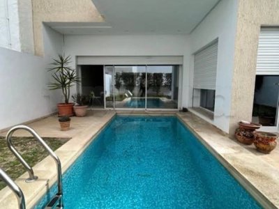 À LOUER - Villa indépendante haut standing  avec piscine