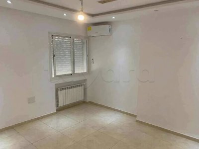 étage de villa S+2 Ariana, près rond-point L’Escale