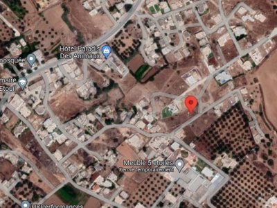 Terrain de 450m2 à Borj Touil