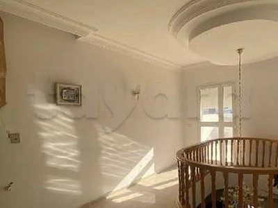 🏡 À vendre – Immeuble R+2 à Cité Hedi Nouira, Ariana