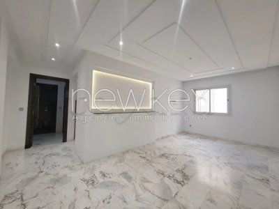Bureau A1 à louer à La Soukra