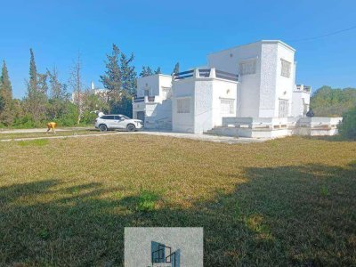 VILLA AVEC JARDIN A CHOTRANA SIDI SALAH