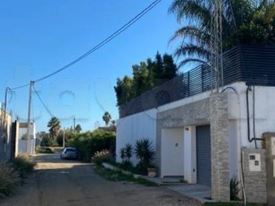 À Vendre : Terrain à fort potentiel – Idéal pour projet résidentiel ou commercial