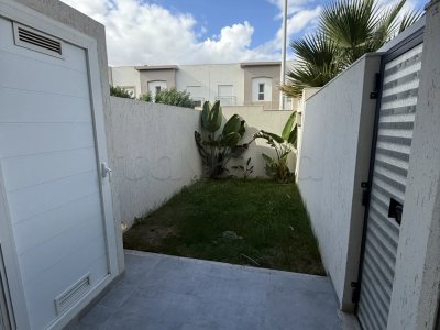 A louer Appartement neuf S+1 avec jardin chotrana 1