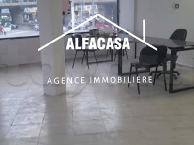À LOUER UN LOCAL COMMERCIAL À SOUKRA