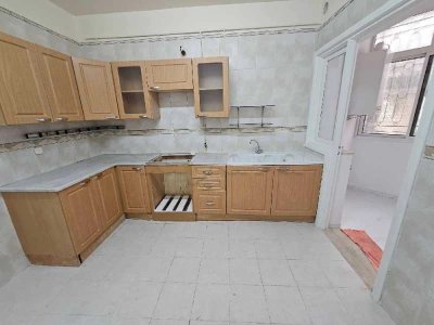 RIADH EL ANDALOUS : APPARTEMENT S+3  AU REZ-DE-CHAUSSÉE A VENDRE