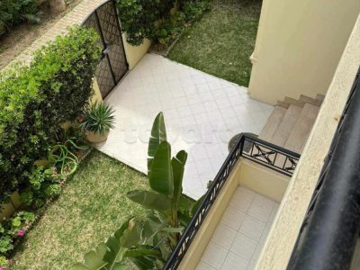 un Triplex à la Soukra pas loin de la monoprix