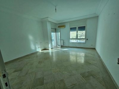 📍 RIADH EL ANDALOUS : APPARTEMENT S+3 AU REZ-DE-CHAUSSÉE À VENDRE