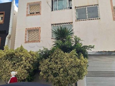 a vendre appartement s +2 cité nasser résidence arabesque deuxième étage