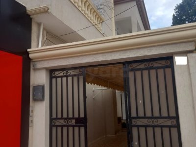 Villa de 4 Appartements + 3 Locaux Riadh Landalous