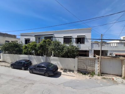 Villa avec jardin   pour jardin d'enfant ou garderie