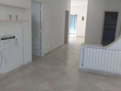 A louer étage de villa 2ème étage à Borj Louzir Ariana