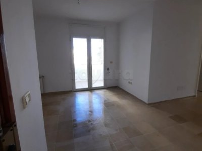 Bel appartement S+3 RDC Ben Arous