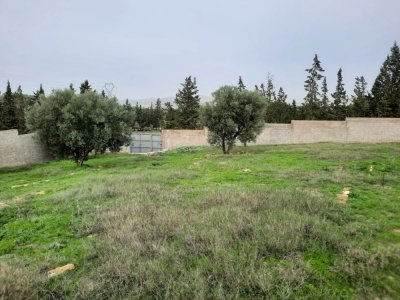 À vendre : Terrain avec studio à Sanhaja – Manouba