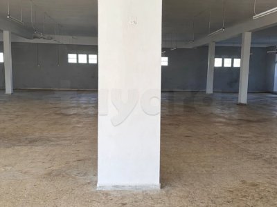 Dépôt de stockage 400 m2