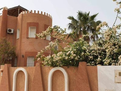 villa titre bleu à vendre à la zone touristique Djerba