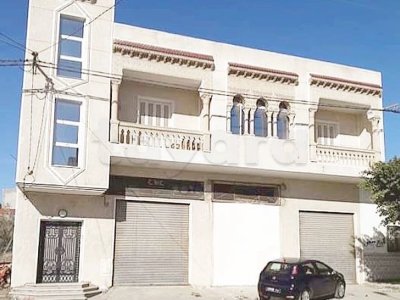A vendre maison + garage 270m2
