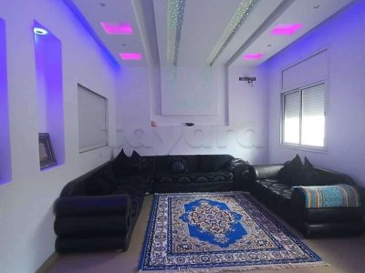 A vendre à Nabeul une villa de 280 m2/ 207 m2 de terrain