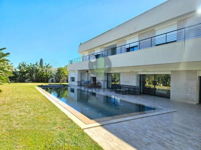 Villa exotique de 580m² sur un terrain de 1000m² à Nabeul