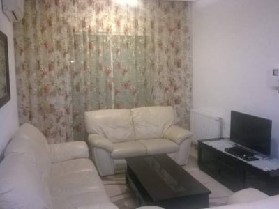 Location vacances Appart. 2 pièces à Cite Ennasr 2 (Ariana Ville) - Jolie s1 meublé hst par nuitée 120dt -