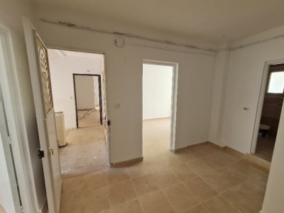 Vente Appart. 3 pièces à Cite El Khadra (Cite El Khadra) - Hall plus 2 rénové vte a la cité el khadhra wb2371 -