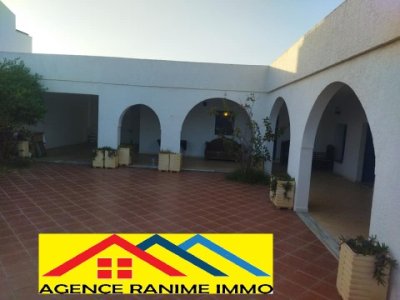 Vente Appart. 4 pièces à Cite Touristique (El Haouaria) - Maison style arabi ds 335m2 a el haouaria cap bon