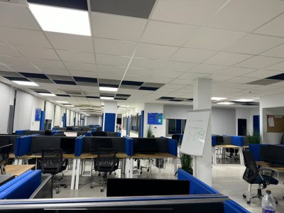 Bureaux & Commerces Bureau à Le Kram (El Kram) - Super bureau 1410 m2 au lac 3 kram