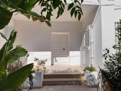 Vente Appart. 4 pièces à Cite Ennouzha (Ariana Ville) - Joli villa à cité ennouzha ariana