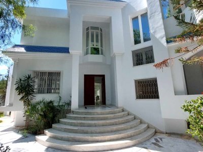 Location Maisons à Berge Du Lac (La Marsa) - Villa s plus 9 lac 1 -