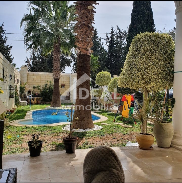 Vente Maisons à La Soukra (La Soukra) - Av villa avec piscine la soukra
