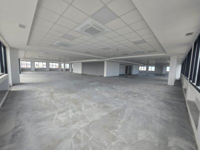 Bureaux & Commerces Bureau à Cite El Ghazala 2 (Raoued) - Open space 1300m2 high tech au pole la gazelle