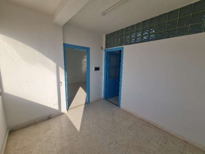 Vente Appart. 4 pièces à El Menzah 6 (Ariana Ville) - Bureau hall plus 4 vte a el manzah 6 wb4048 -