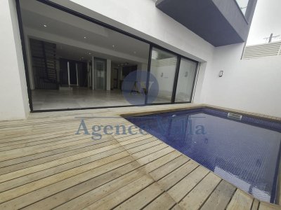 Location Duplex à Gammart (La Marsa) - Un triplex à gammarth avec piscine et jardin