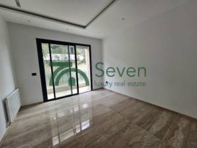 Vente Maisons à Chotrana 1 (La Soukra) - Un triplex en s5 avec piscine  la ref277a -