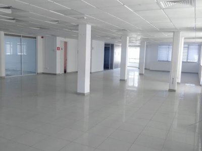 Bureaux & Commerces Bureau à Berge Du Lac (La Marsa) - Super bureau 710 m2 au lac 1