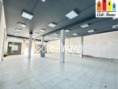 Location Surfaces à Ezzahra (Ezzahra) - Un local commercial -