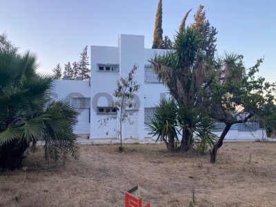 Location Maisons à Mutuelle Ville (El Menzah) - Villa en s4 à notre dame avec grand jardin -