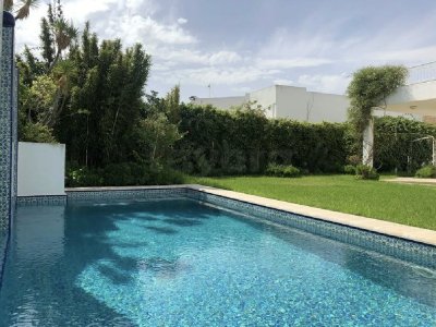 Location Maisons à El Menzah 9 (El Menzah) - Villa s7 avec jardin et piscine à menzah 9a -