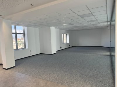 Bureau à Berge Du Lac (La Marsa) - Bureau neuf 300 m2 au lac 1 -
