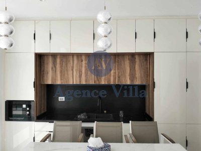 Vente Appart. 5 pièces+ à La Soukra (La Soukra) - Villa s4 a la soukra