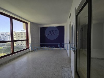 Location Appart. 5 pièces+ à Berge Du Lac (La Marsa) - Bureau h4 110m lac 1